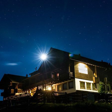 Sattleggers Alpenhof & Feriensternwarte Hotel Greifenburg Luaran gambar