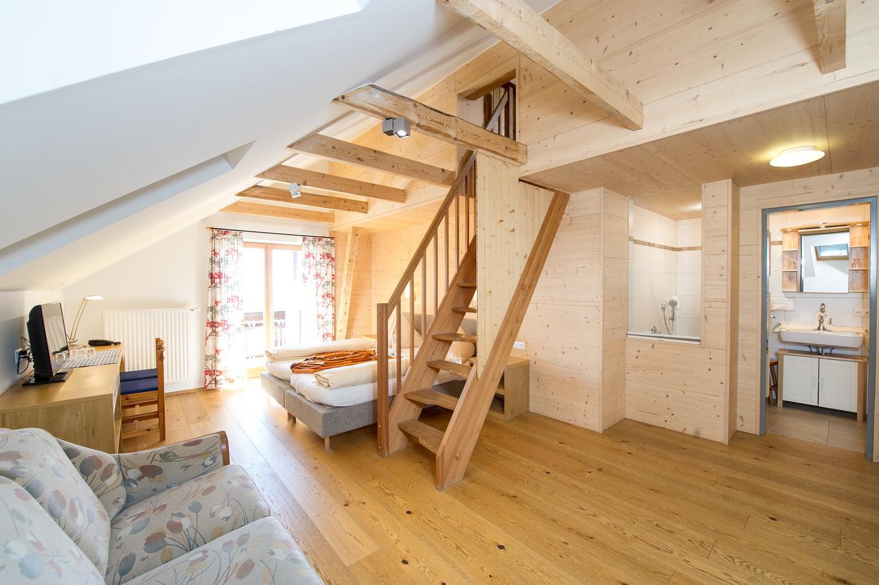 Sattleggers Alpenhof & Feriensternwarte Hotel Greifenburg Luaran gambar