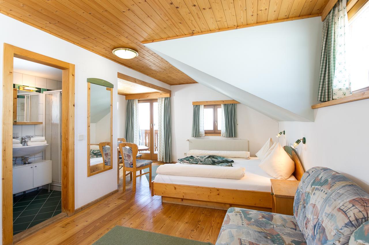 Sattleggers Alpenhof & Feriensternwarte Hotel Greifenburg Luaran gambar