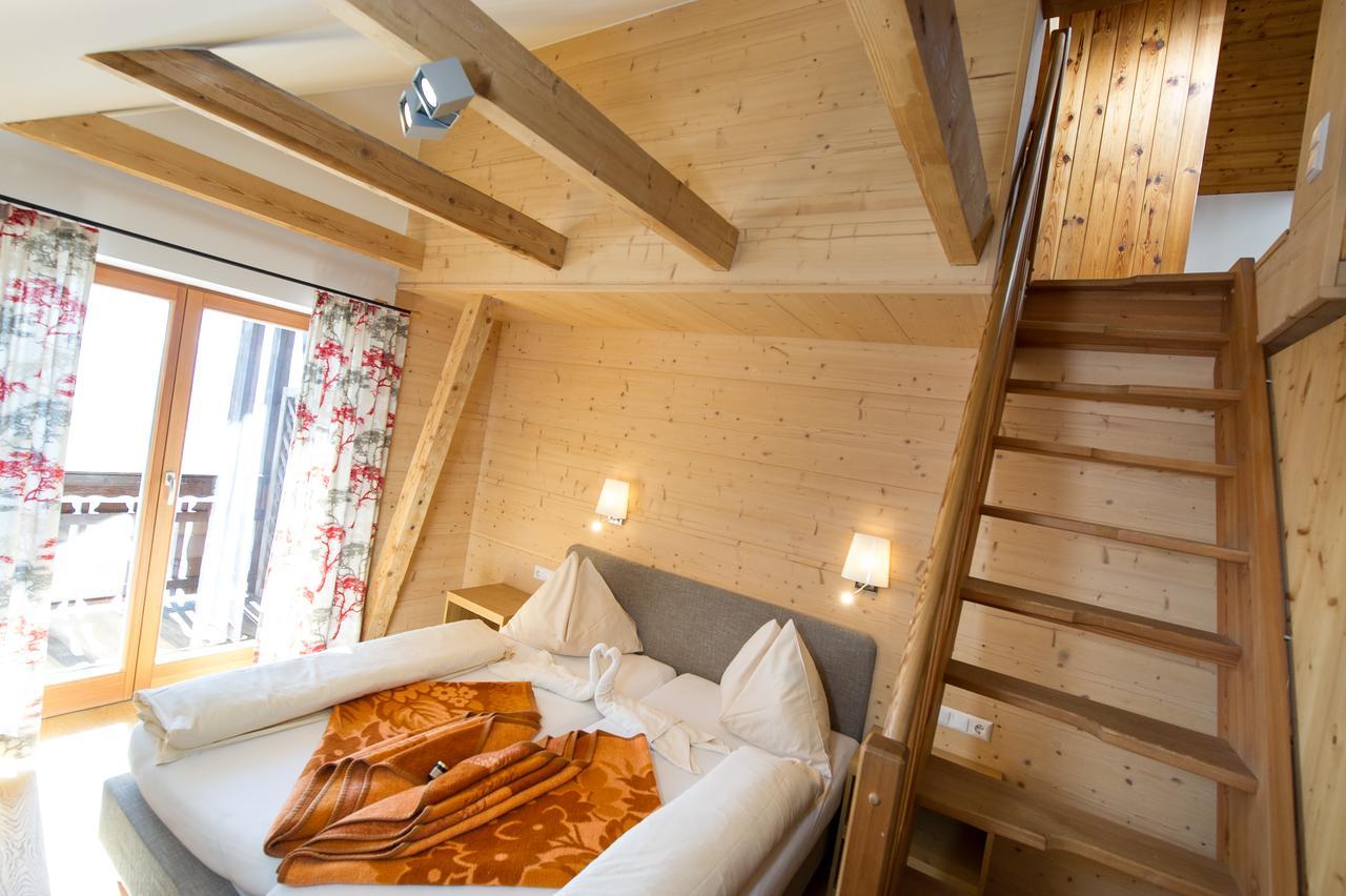 Sattleggers Alpenhof & Feriensternwarte Hotel Greifenburg Luaran gambar
