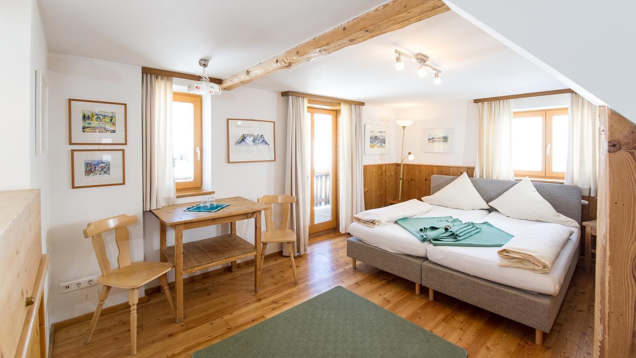 Sattleggers Alpenhof & Feriensternwarte Hotel Greifenburg Luaran gambar