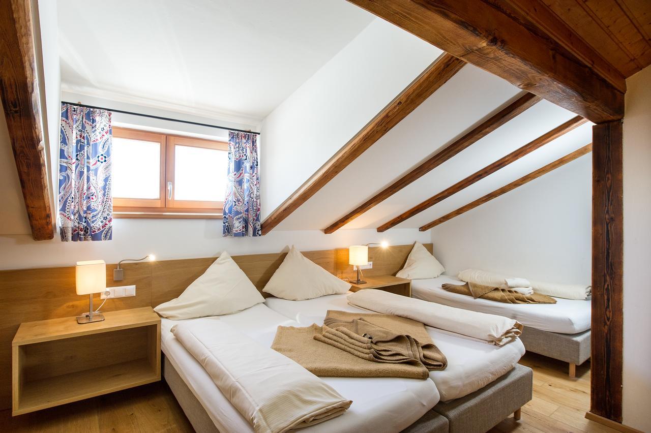 Sattleggers Alpenhof & Feriensternwarte Hotel Greifenburg Luaran gambar