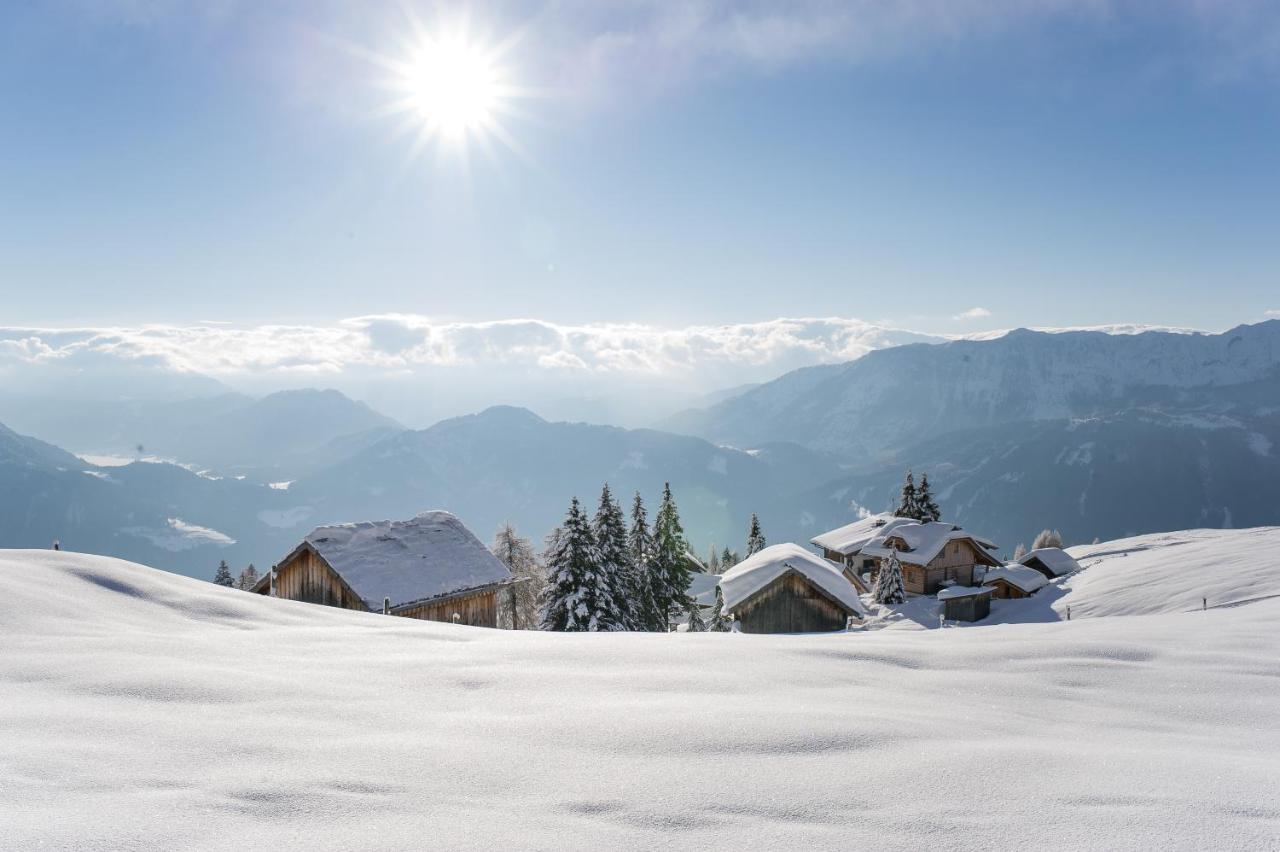 Sattleggers Alpenhof & Feriensternwarte Hotel Greifenburg Luaran gambar
